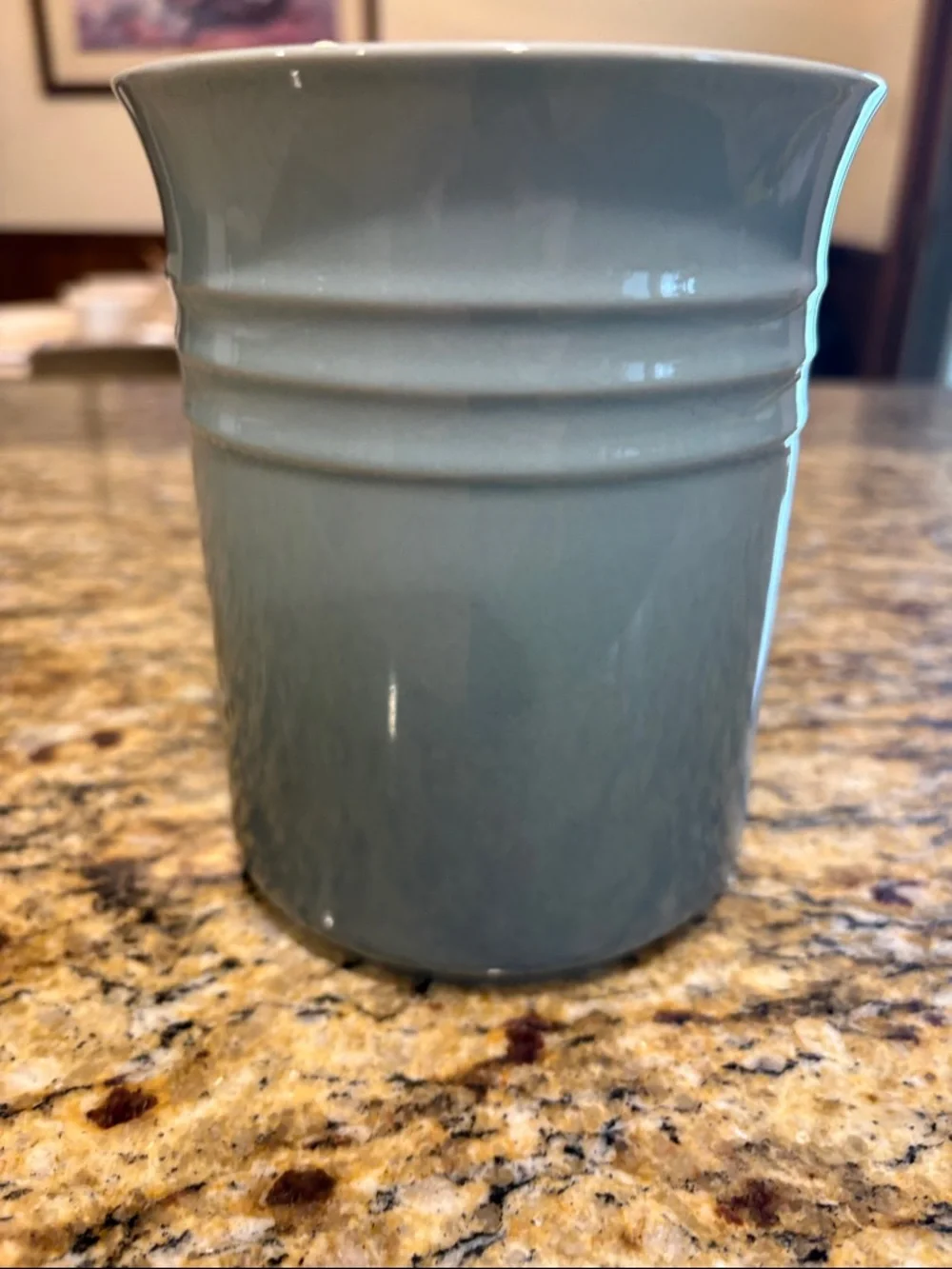 Le Creuset Stoneware 1L Utensil Crock, Sea Salt - Picture 4 of 10